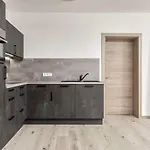 Апартаменти Wallis By Interhome